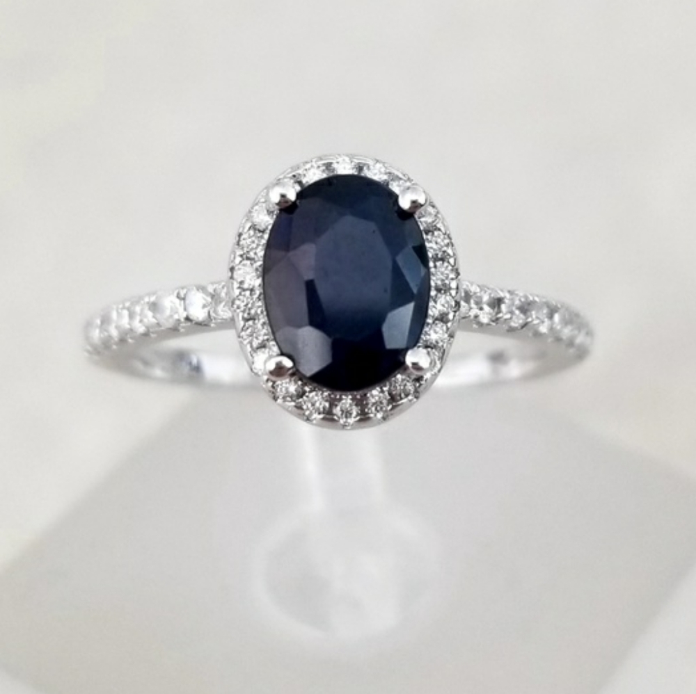 HOST PICK 💙 Sterling 1.5ct Natural Sapphire Ring - Picture 2 of 8